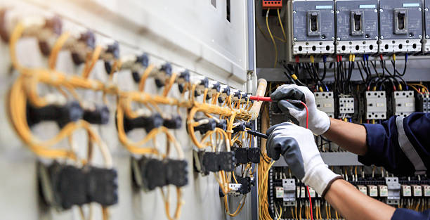 Professional Electrician technician working in Milton, WA